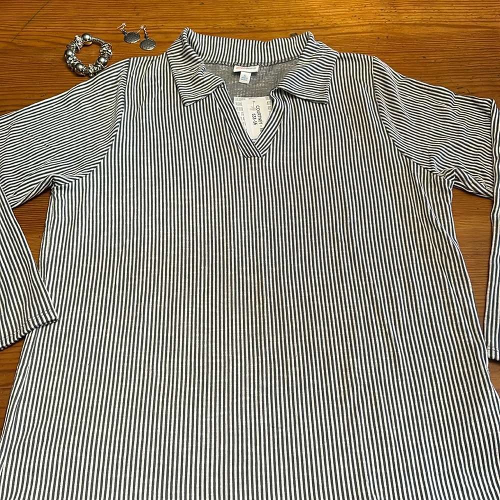 NWT LulaRoe Courtney Polo shirt